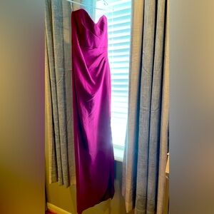 Nookie Bisous Gown in Ruby